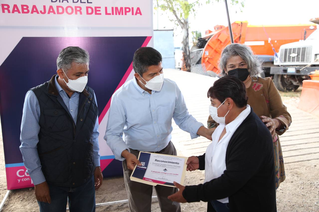 Reconoce Rivera labor de trabajadores de Limpia