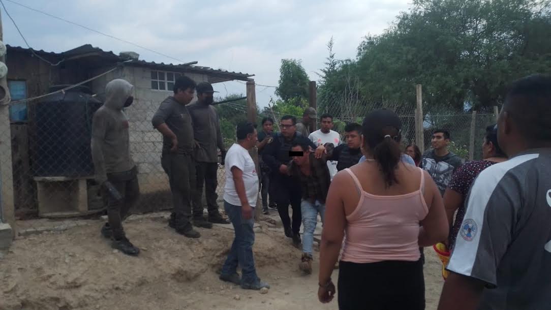 Rescatan a sujeto de ser linchado en Tehuacán  