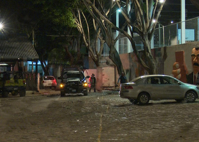 Intentan linchar a ingenieros en Azumiatla; un menor resulta con disparo