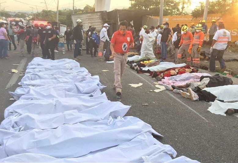 Difunden lista de más de 100 heridos por volcadura en Chiapas
