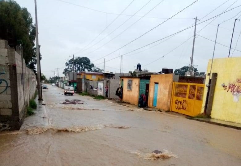 Por intensa lluvia hay calles y casas afectadas en Amozoc