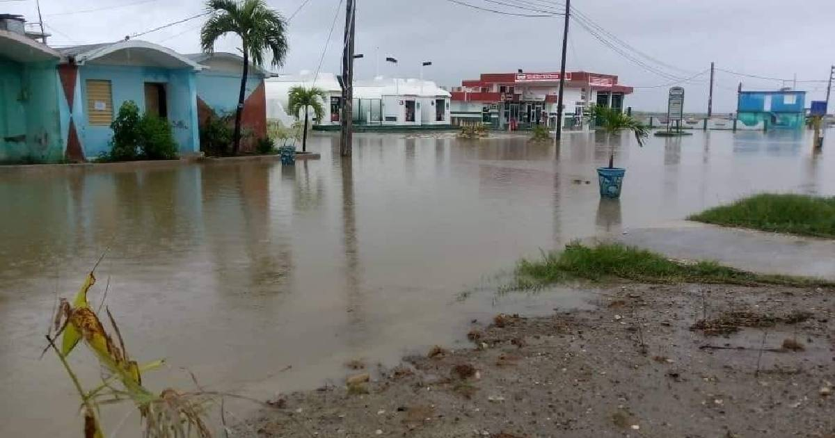 Alrededor de 66,000 personas han sido evacuadas en Guantánamo por las lluvias