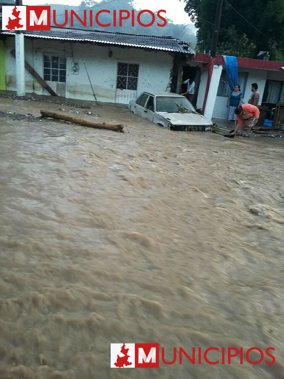 Muertos, desaparecidos y damnificados deja Earl en Huauchinango