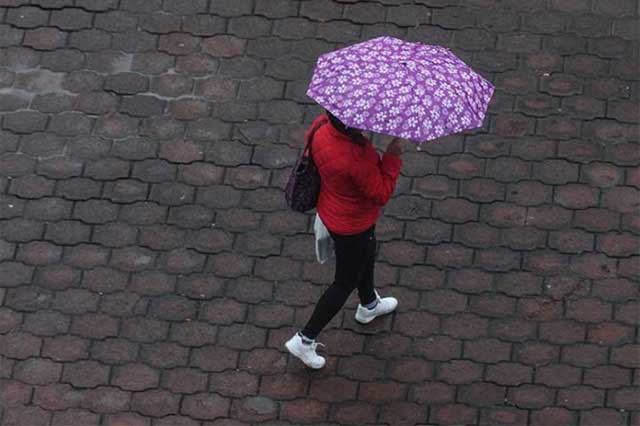 Prevén fuertes lluvias y actividad eléctrica en Puebla
