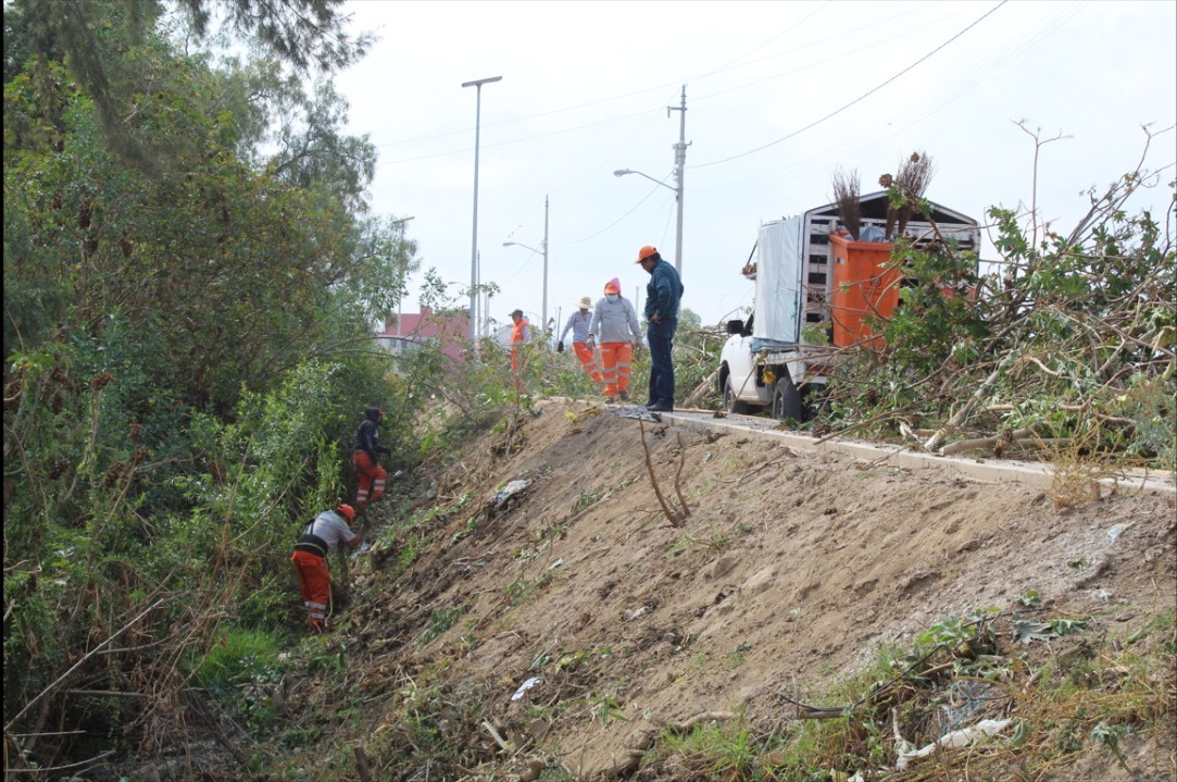 Comité de lluvias realiza limpieza en puntos críticos de la Angelópolis para prevenir inundaciones 