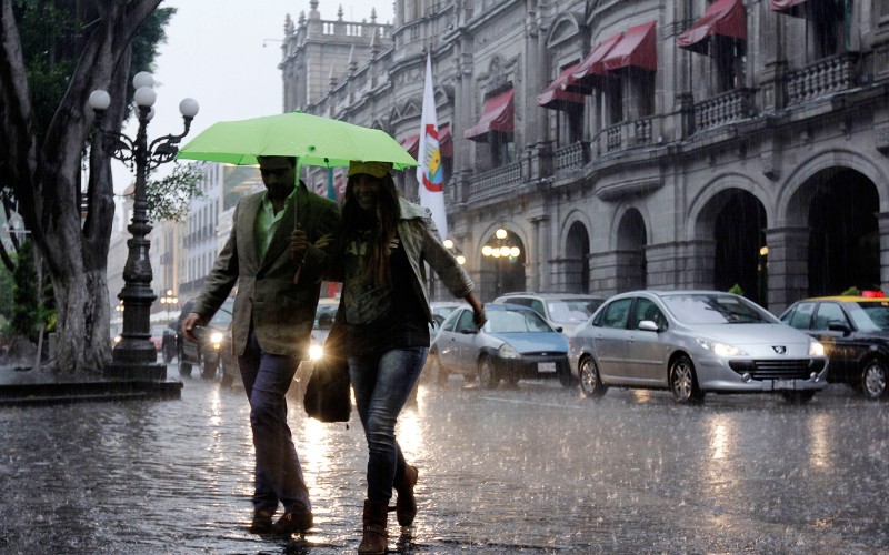 Pronóstico de lluvias muy fuertes se extiende este miércoles en Puebla