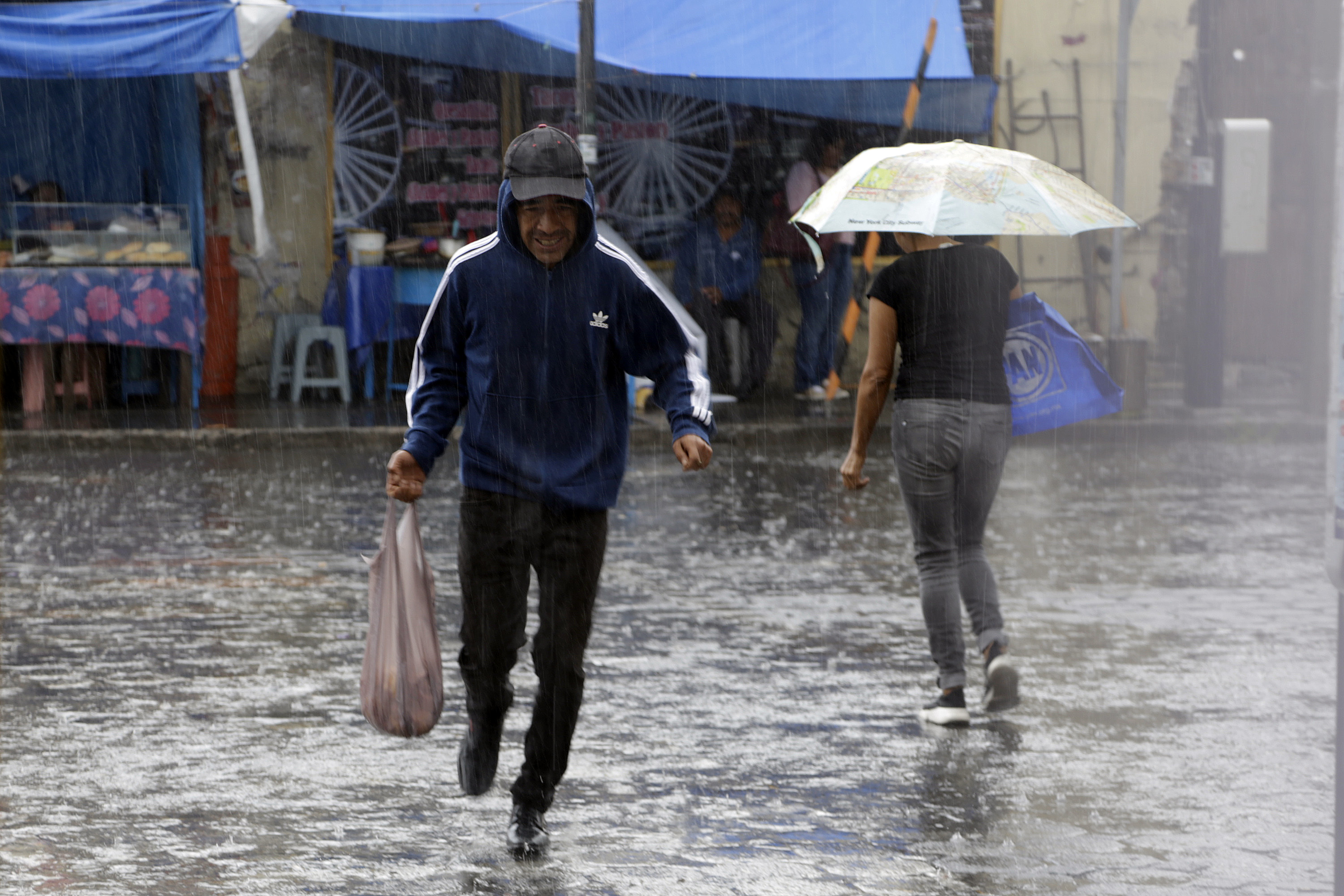 Alerta: Prevén fuertes lluvias y vientos este sábado en Puebla