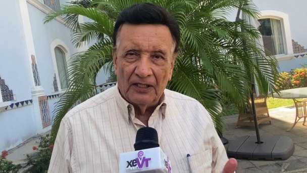 Fallece Gustavo Adolfo Ferrer, voz comercial del programa En Familia con Chabelo