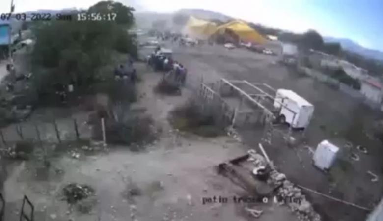 Se desploma lona en festividad en Tehuacán; hay 10 personas lesionadas 