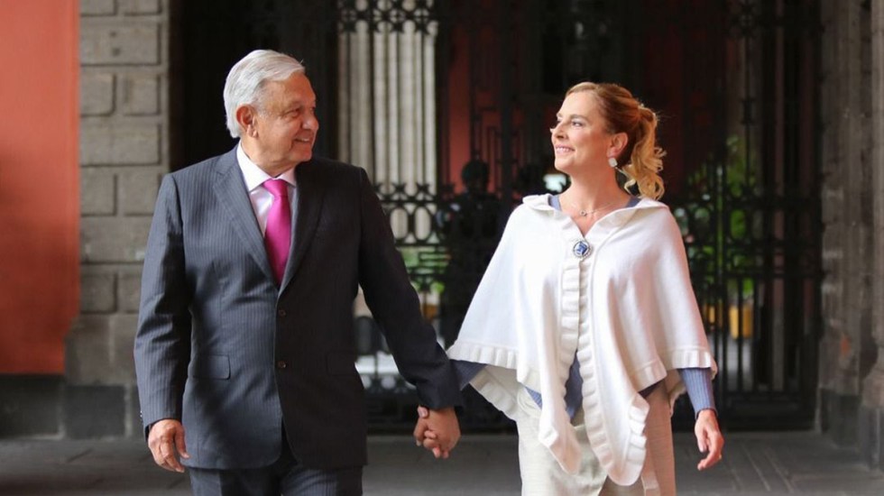 AMLO y su esposa Beatriz Gutiérrez, los maléficos