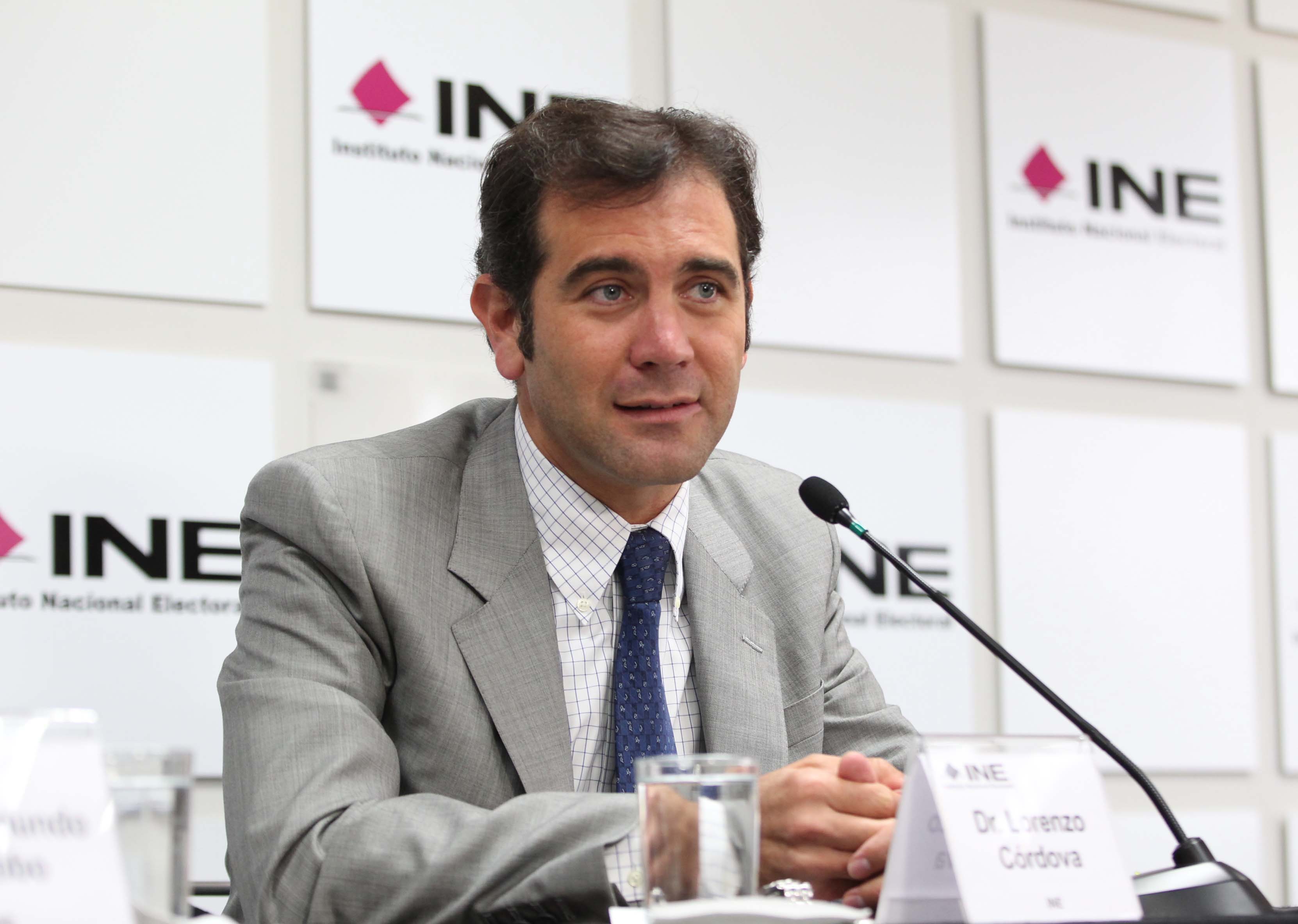 Emite INE criterios de imparcialidad en campañas