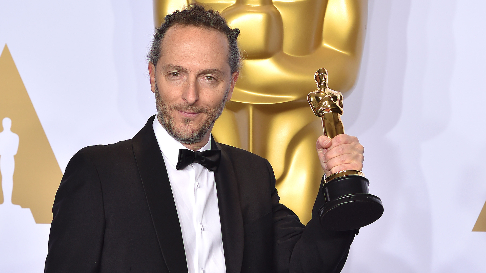 El Chivo Lubezki recibe nominación al Emmy 2025 por su trabajo en Disclaimer