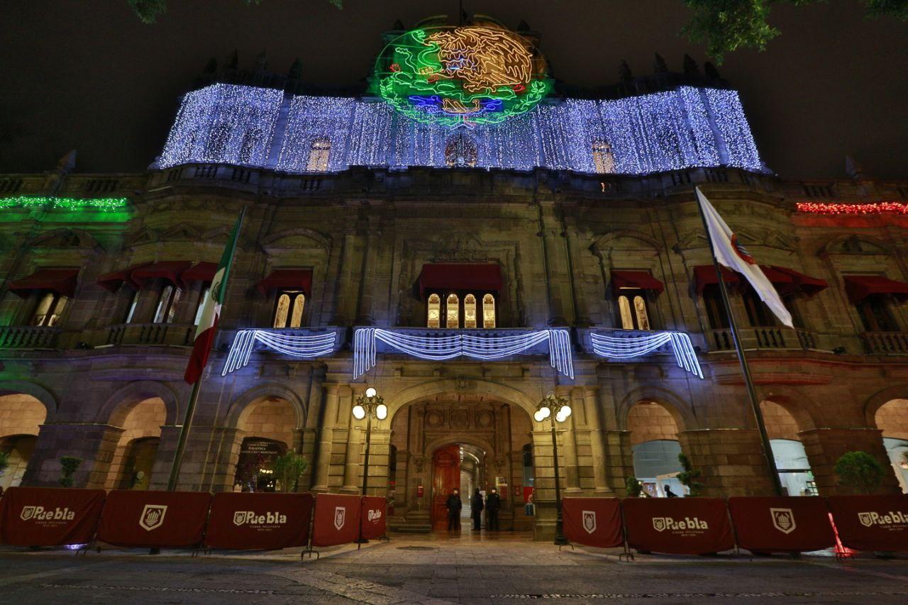 Ayuntamiento de Puebla ilumina las fiestas patrias con más de 319 mil focos led 