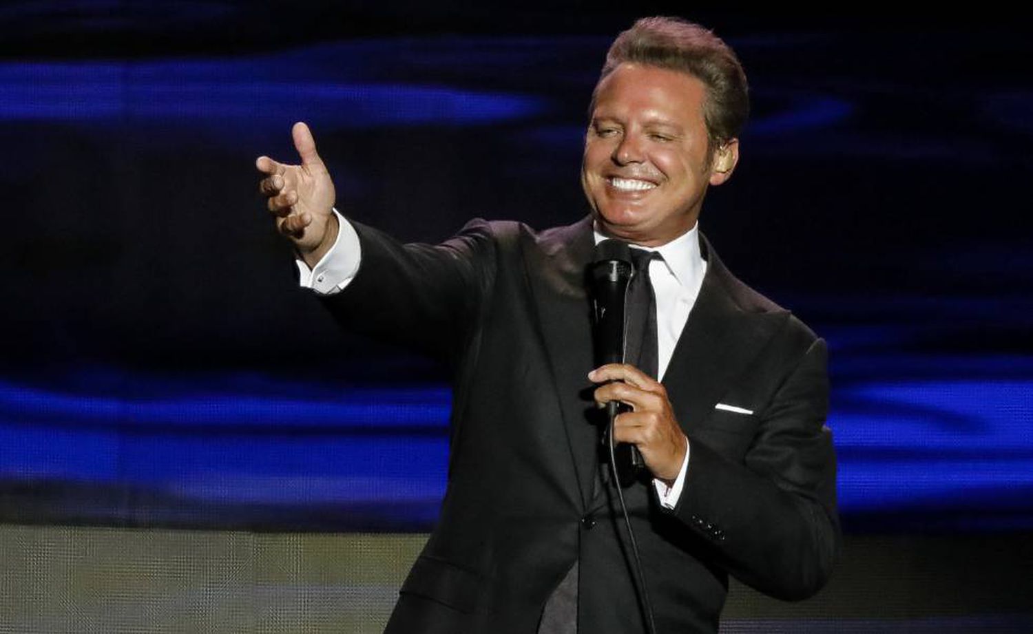 Luis Miguel, 50 años de luces, sombras y constante reinvención