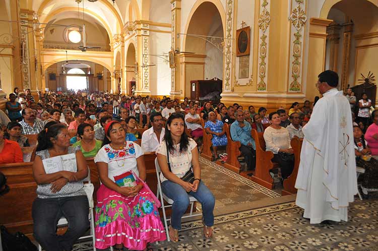 Pide iglesia rescatar valores de la mujer en la celebración guadalupana