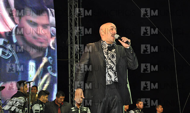 Sufre Lupillo Rivera intento de secuestro al terminar baile en Petlalcingo