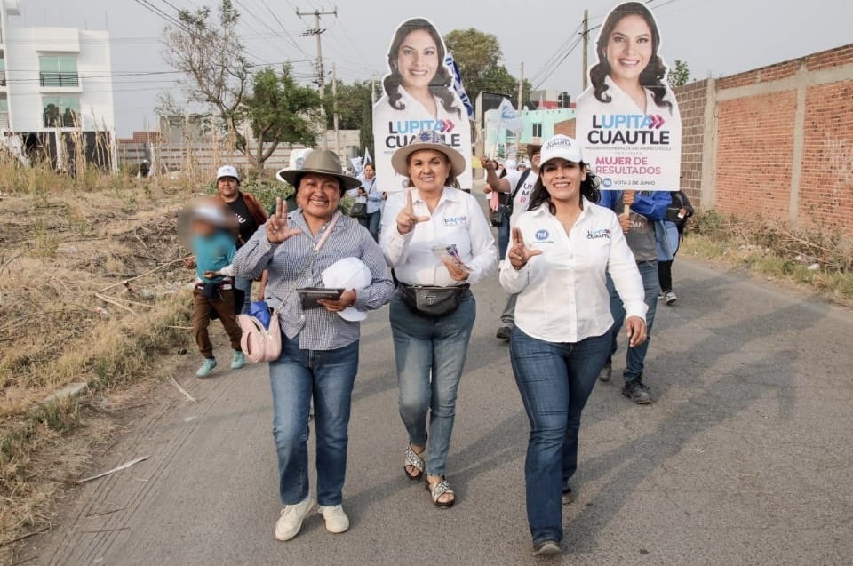 Lupita Cuautle fortalece el vínculo con las y los vecinos de San Rafael Comac
