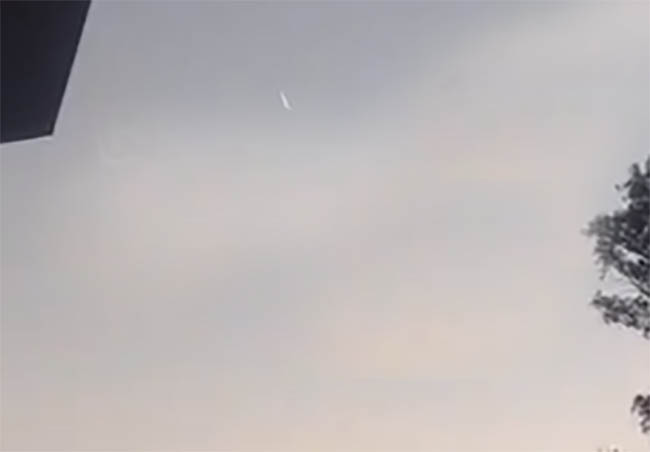 VIDEO Reaparece luz misteriosa que cruza el cielo de Puebla capital