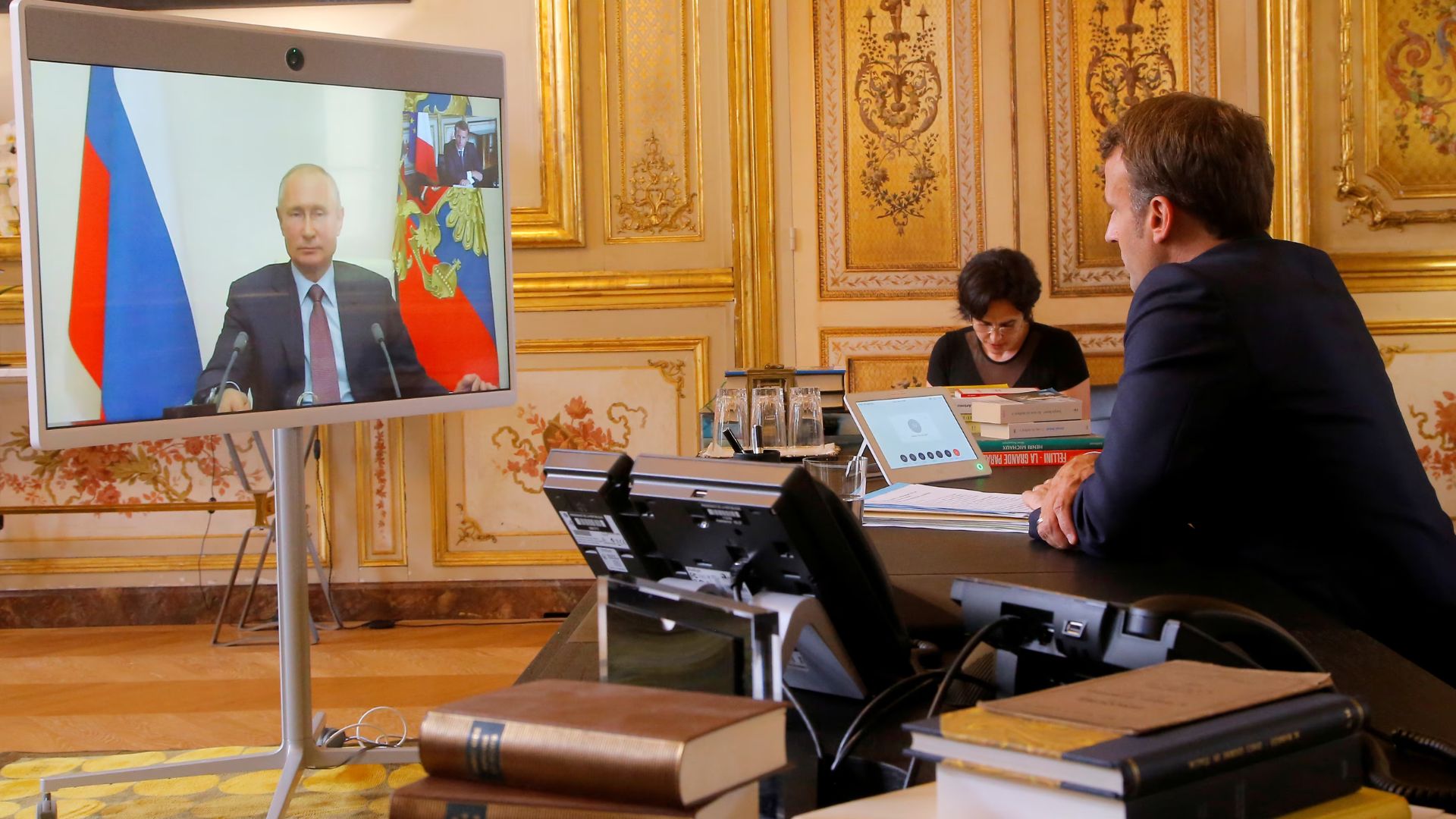 Tras 3 años sin hablarse, Putin y Macron sostienen una llamada telefónica sobre Irán
