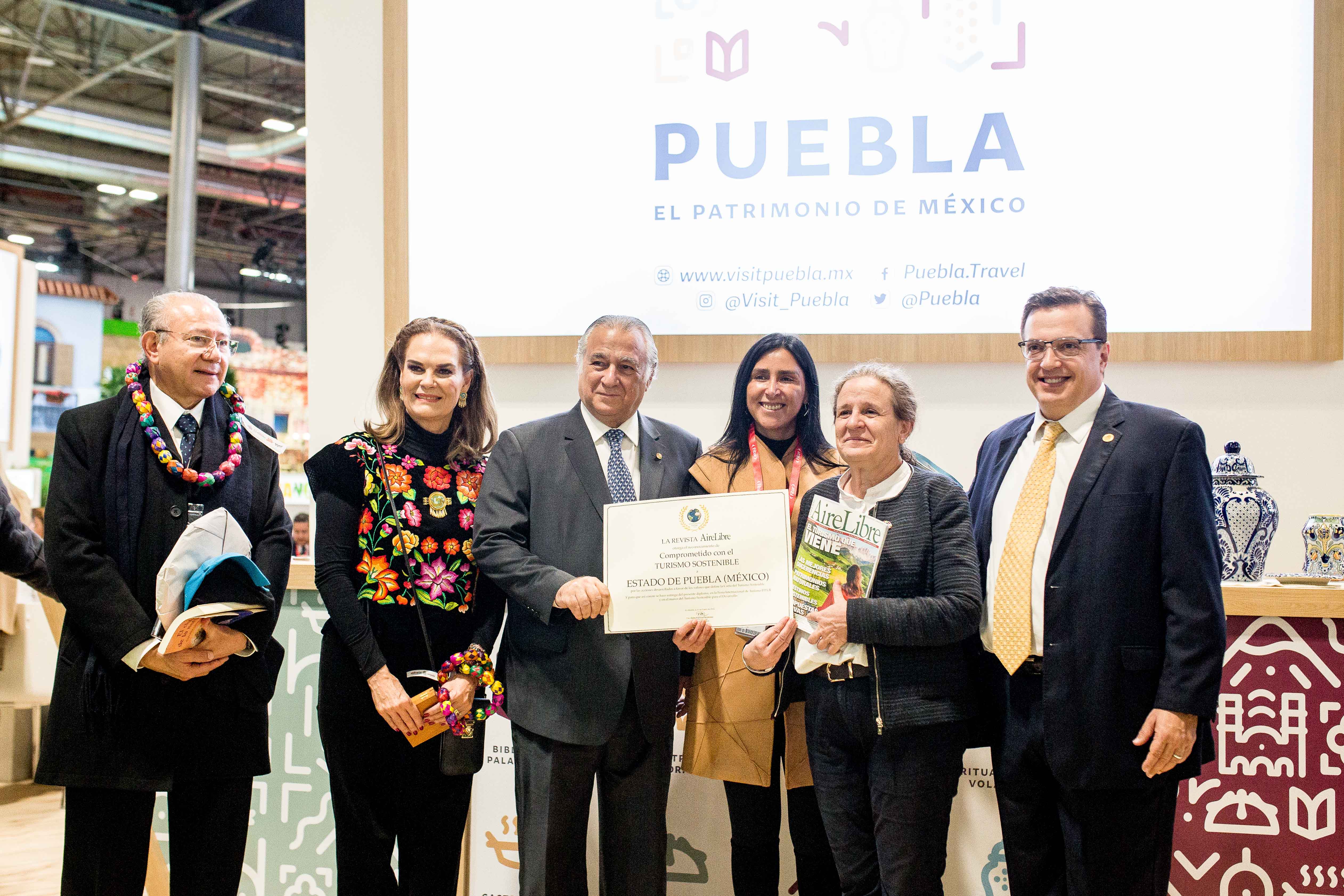 En Madrid, recibe Puebla premios por su gastronomía