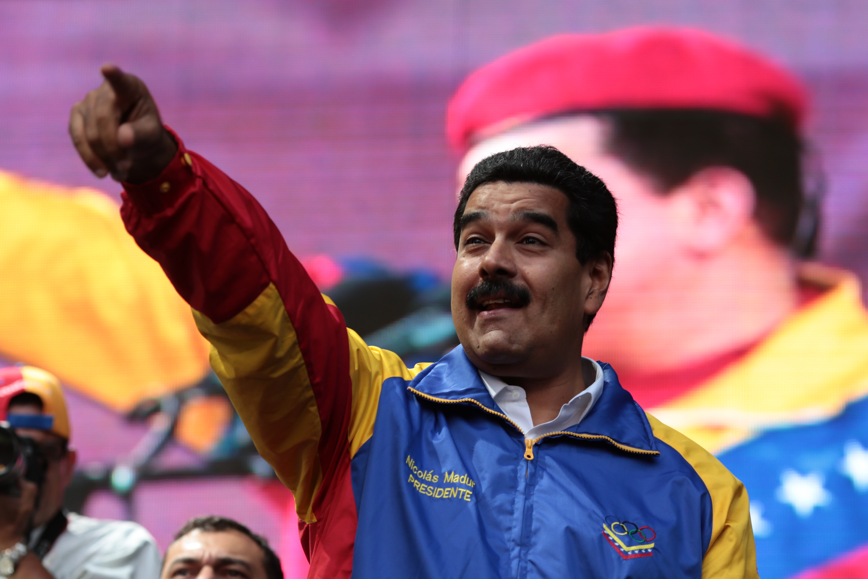 Maduro captura a militares golpistas apoyados por EU