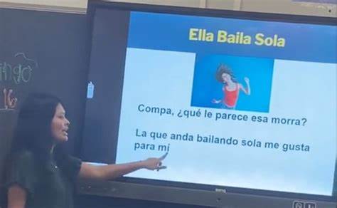 Maestra se vuelve viral por enseñar español con canciones de Peso Pluma