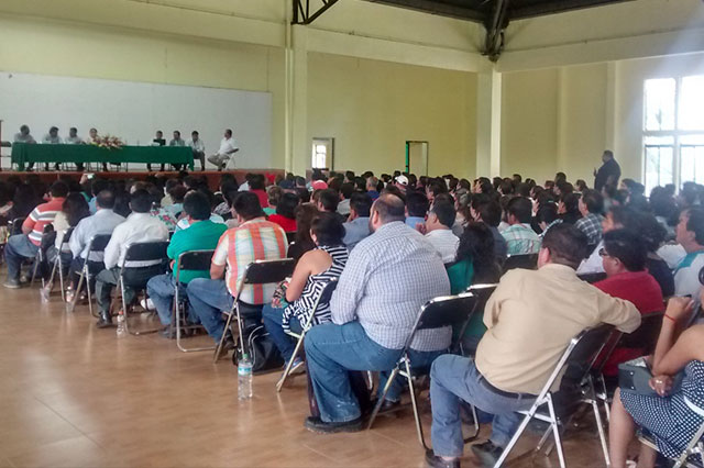 Desmienten despidos tras examen a profesores en Huauchinango