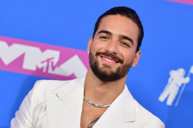 Maluma sorprende a sus fans en el Monumento a la Revolución y anuncia su gira por México