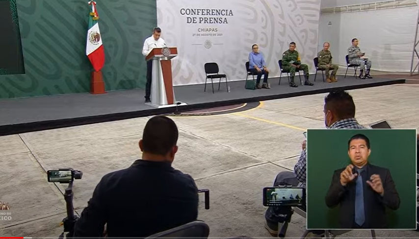 Docentes ya dialogan con AMLO tras bloquear acceso a la conferencia de prensa