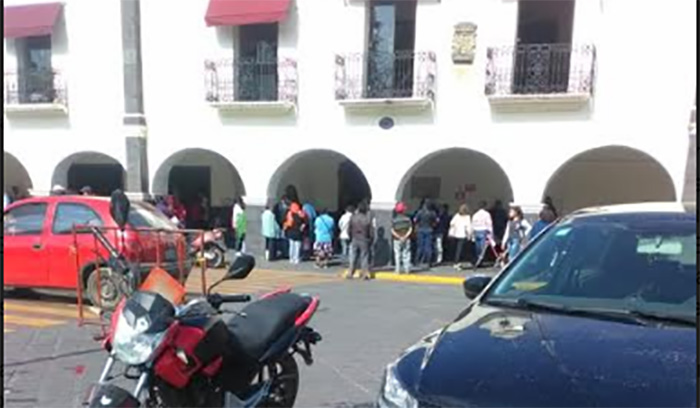 Se manifiestan en Huejotzingo tras cierre de centro de salud