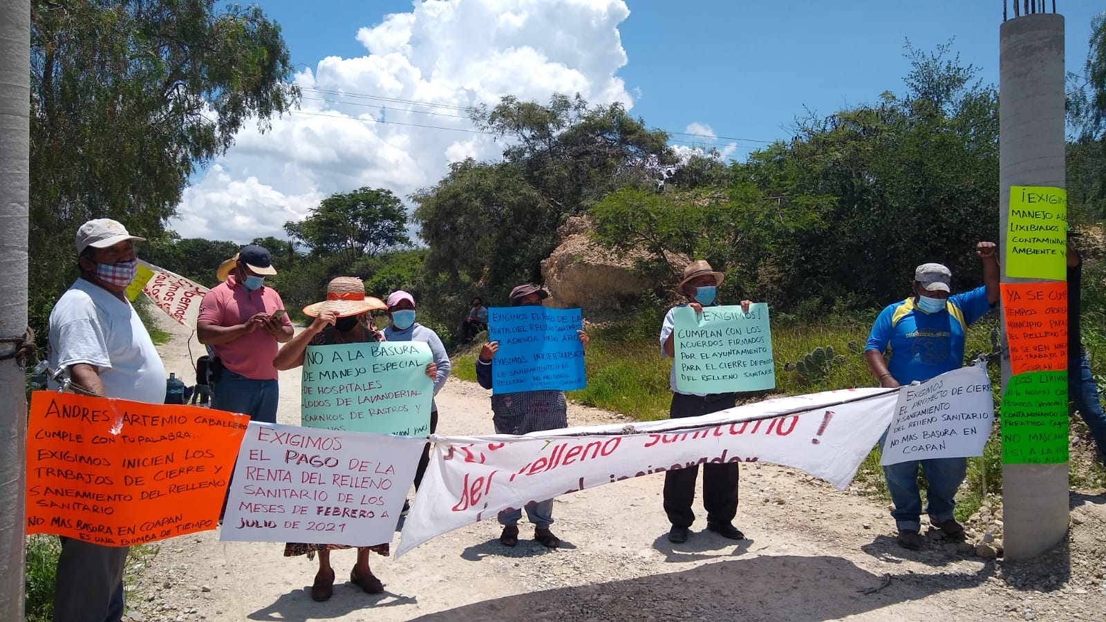 Bloquean habitantes de Santa María Coapan relleno sanitario
