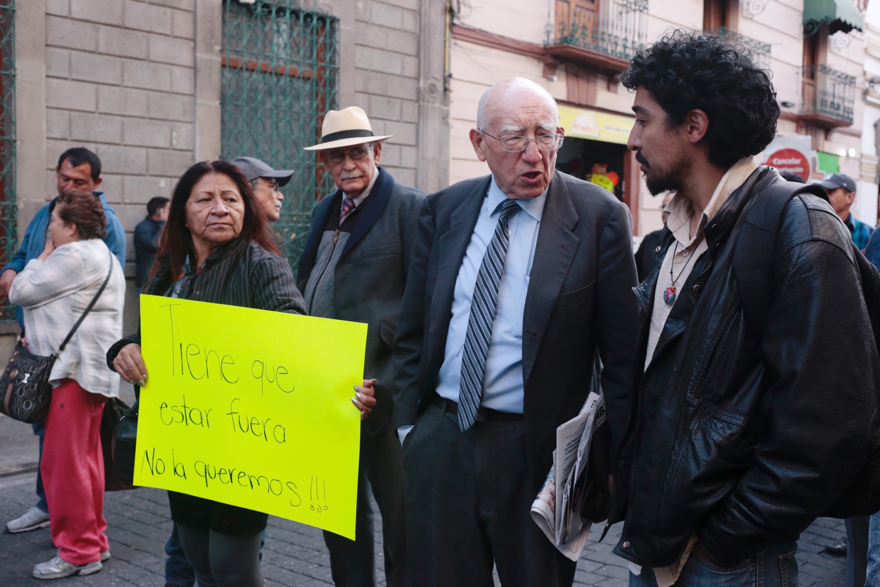 Marchan contra fallo del TEPJF sobre las elecciones en ...