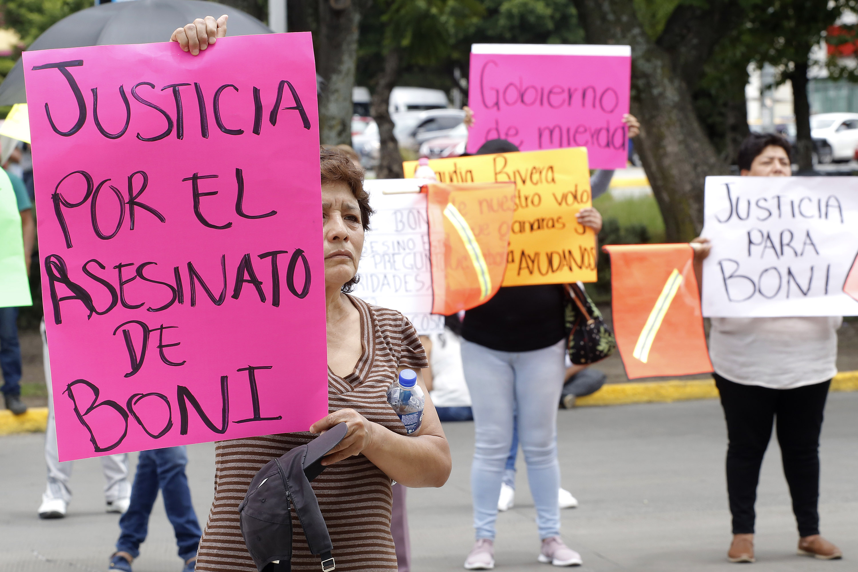 Piden justicia para Boni, asesinado al defender a su hija y nieto