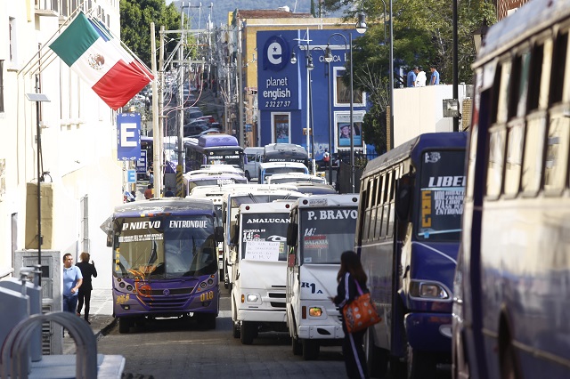 Transportistas se manifestarán hoy contra el reemplacamiento