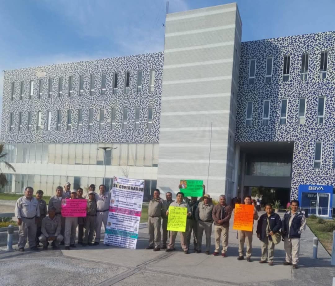 Realizan paros trabajadores de vectores de Tehuacán y Coxcatlán por falta de pago de viáticos