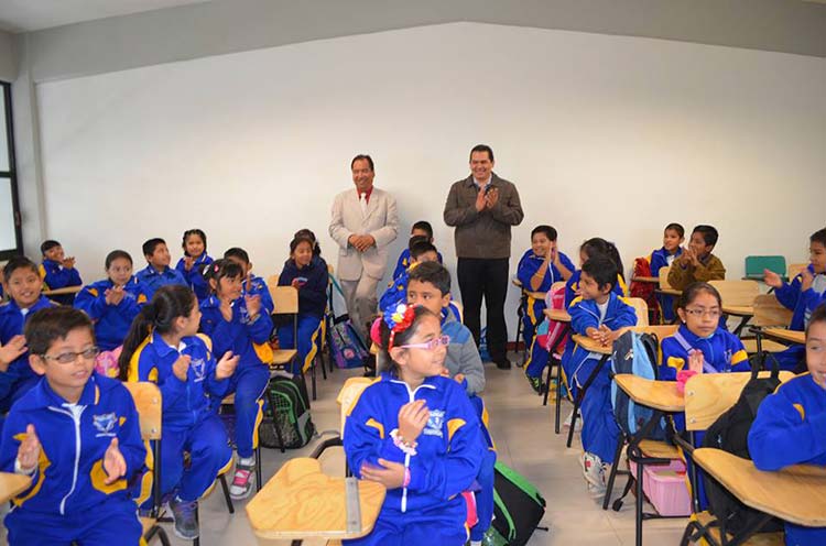 Gobierno de Tehuacán mejora infraestructura educativa