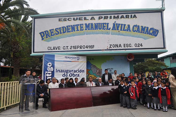 Gobierno de Tehuacán mejora infraestructura educativa