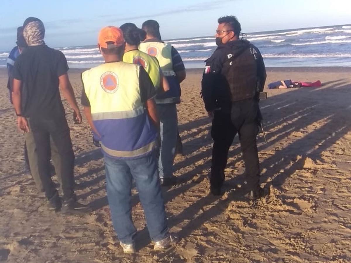 Mar literal se traga a nieta y abuelito en playas de Tamaulipas