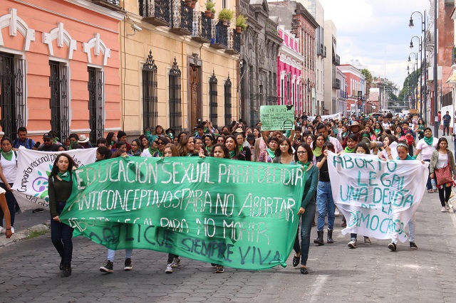 Reprueba Díaz de Rivera agresiones contra reporteras en marcha feminista
