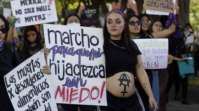 El mejor regalo que AMLO nos podría hacer a las mujeres