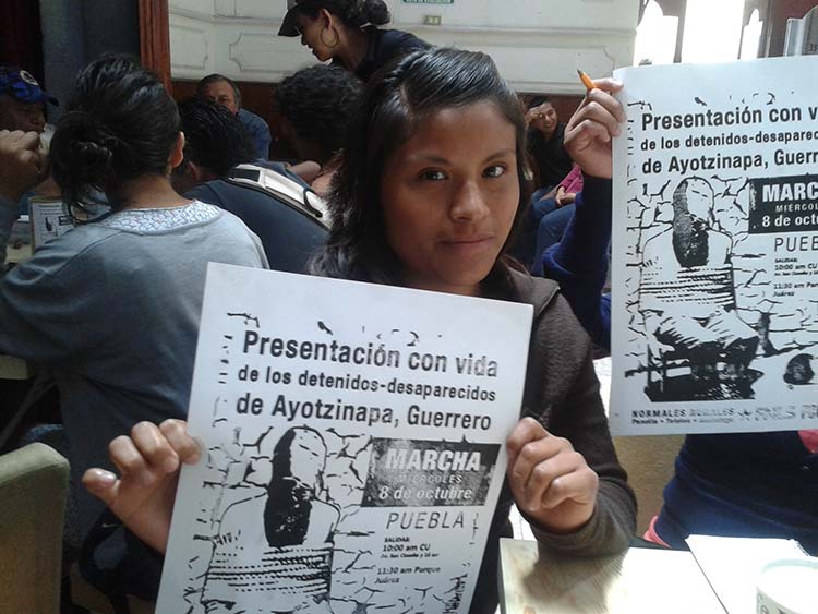 Normalistas rurales exigen esclarecer violencia en Ayotzinapa