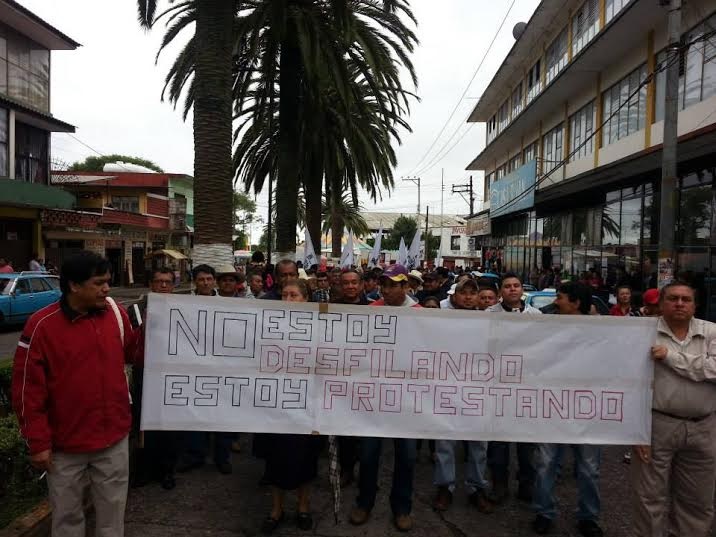 Conmemoran ex empleados de Luz y Fuerza el primero de mayo 