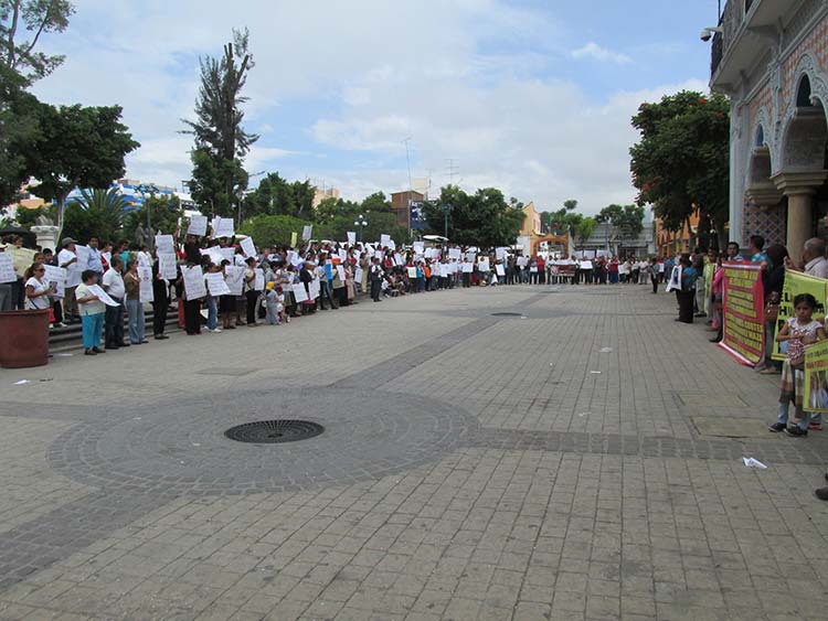 Familiares de desaparecidos marchan en Tehuacán para exigir investigación