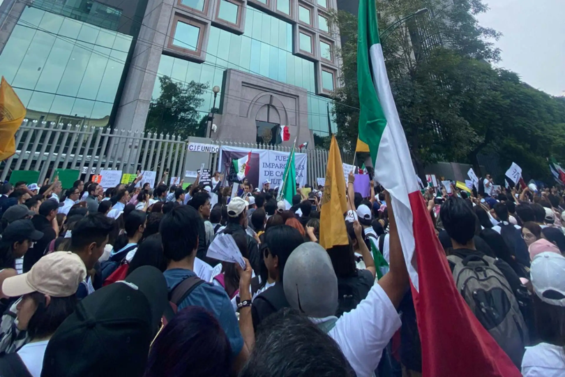 Afirma AMLO que a estudiantes de la UNAM los están engañando