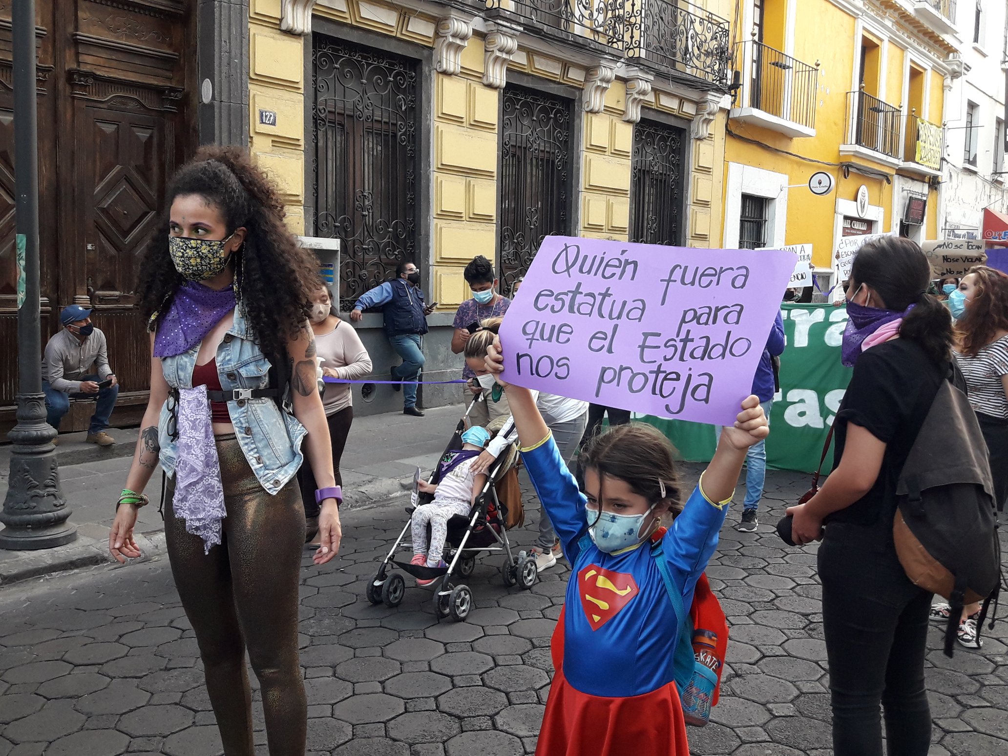 Rechaza Claudia Rivera acusaciones de violencia en marcha del 8M