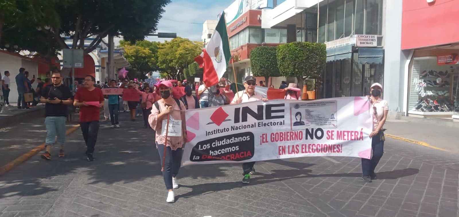 Exigen a diputados y senadores en Tehuacán que no se presten a Reforma Electoral amañada 