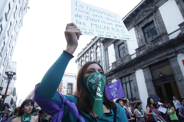Hay quienes le temen al movimiento feminista: Claudia Rivera