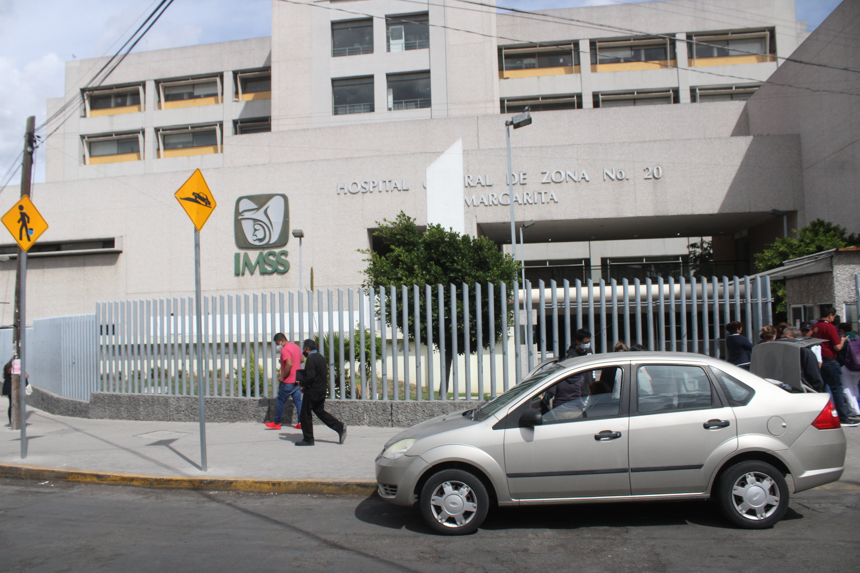 Urge rehabilitar hospitales del IMSS en Puebla: Mario Riestra