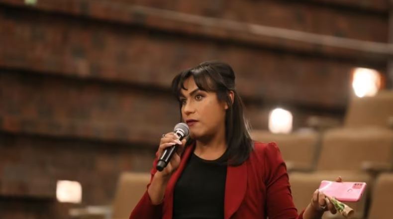 Finísima persona la diputada que se dice la perra de AMLO