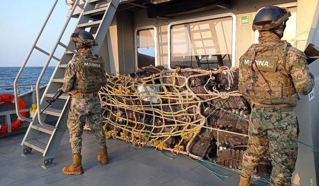 Intercepta la Marina 1.3 toneladas de cocaína en costas de Chiapas